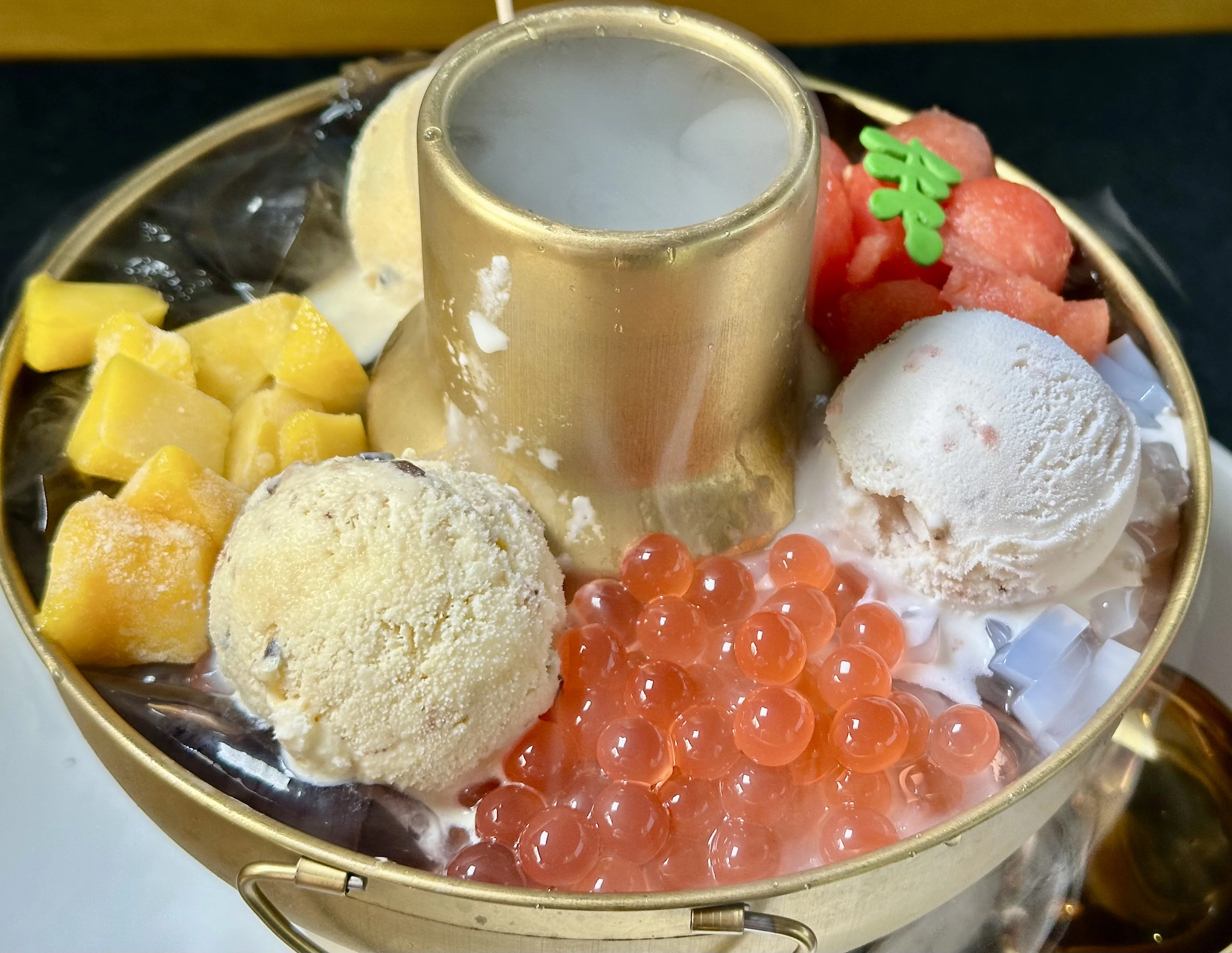 Signature ice cream hotpot